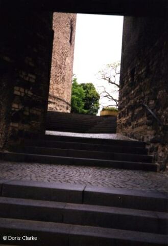 f_b_2000_bn_godesburg_001.jpg
