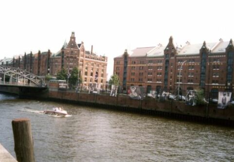 f_b_2002_hh_001.jpg